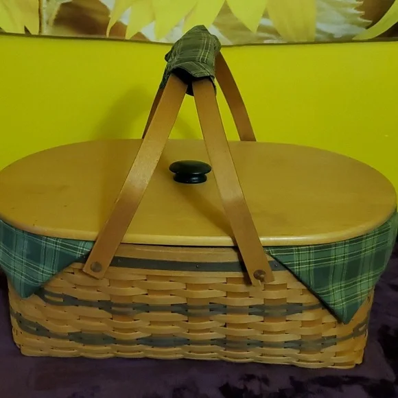 Longaberger Traditions Collection 1999 Edition Generosity basket - Picture 3 of 15